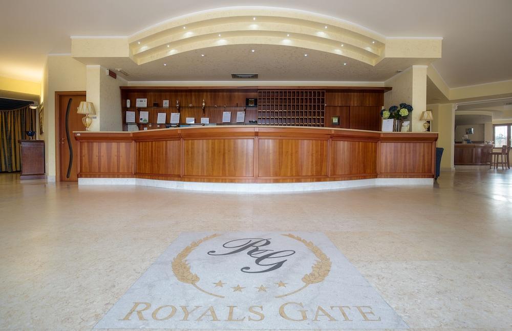 Hotel Royals Gate Rodi Garganico Exterior foto